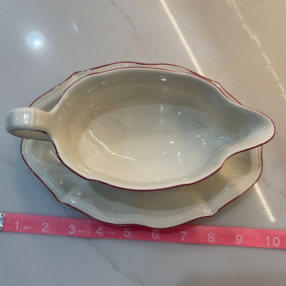 Villeroy & Boch Petite Fleur Gravy Boat - Picture 7 of 10